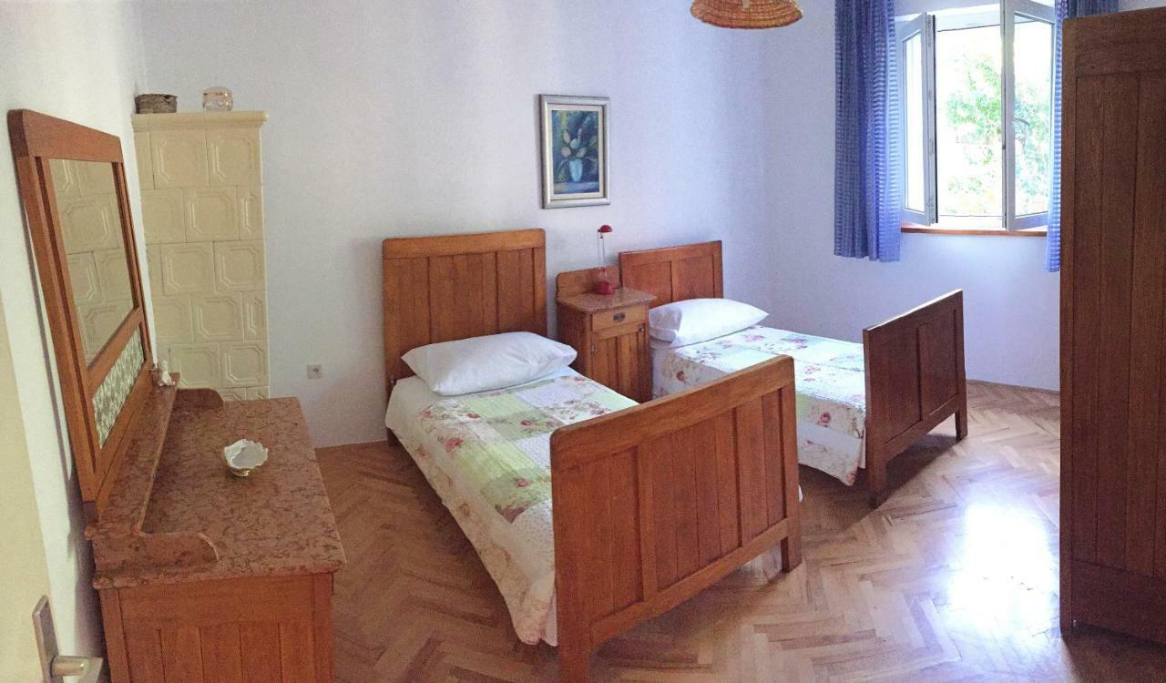 Apartmani Tomica Jesenice  Buitenkant foto